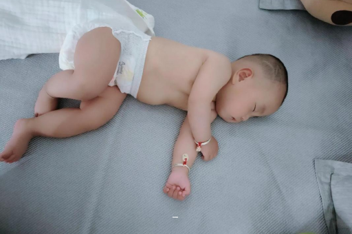 滨州孕妇肚脐周围发青